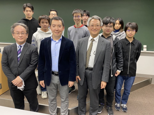 Prof. Xu�Ɗ_����